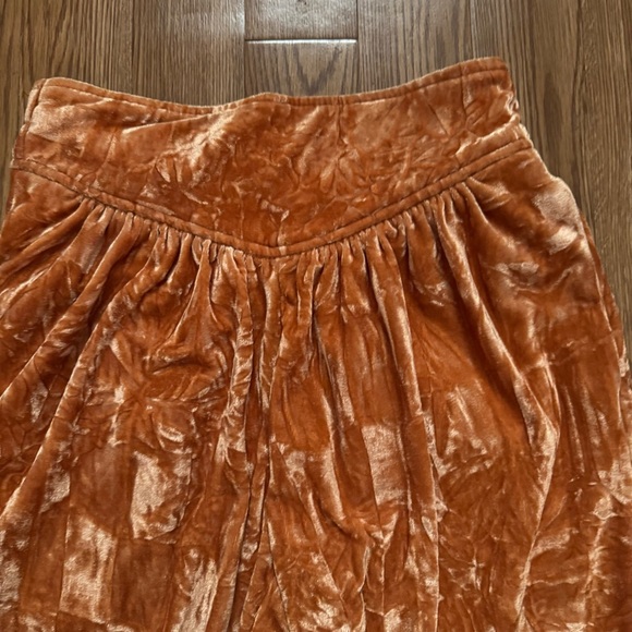 Urban Outfitters Aurora Crushed Velvet Joggers - Picture 4 of 6